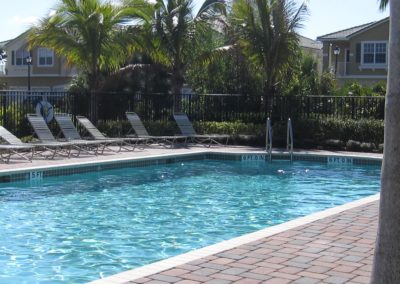 Lexington Lakes Community Pool